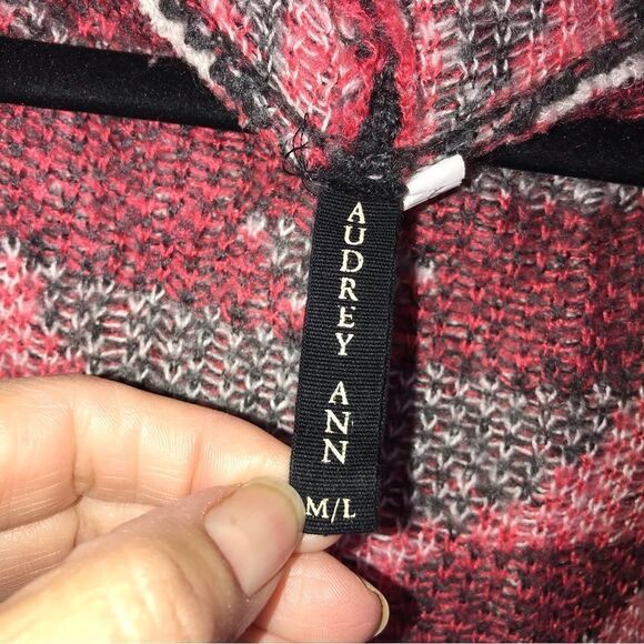 Aubrey Ann Open Cardigan with Hood and Aztec Print - Picture 7 of 7